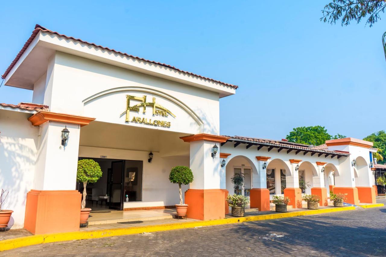 Farallones Hotel Chinandega Exterior foto