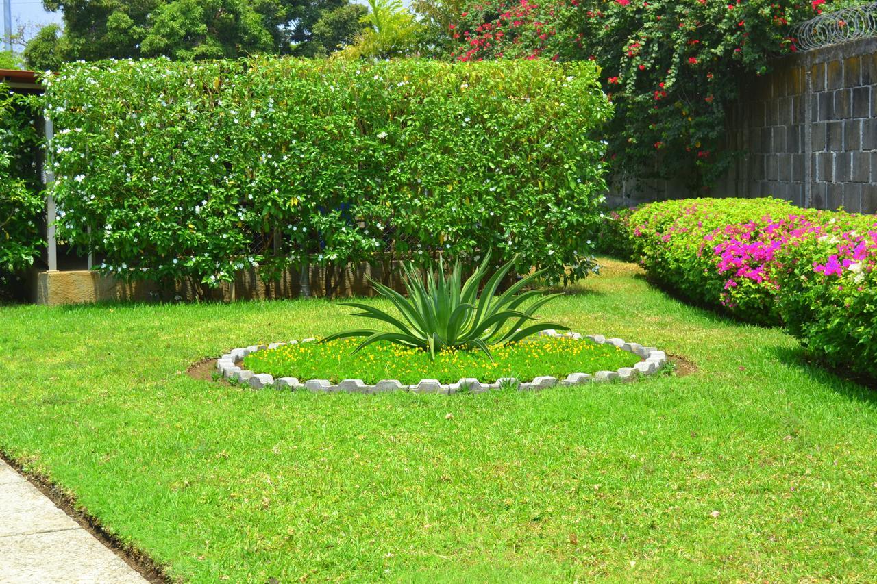 Farallones Hotel Chinandega Cameră foto