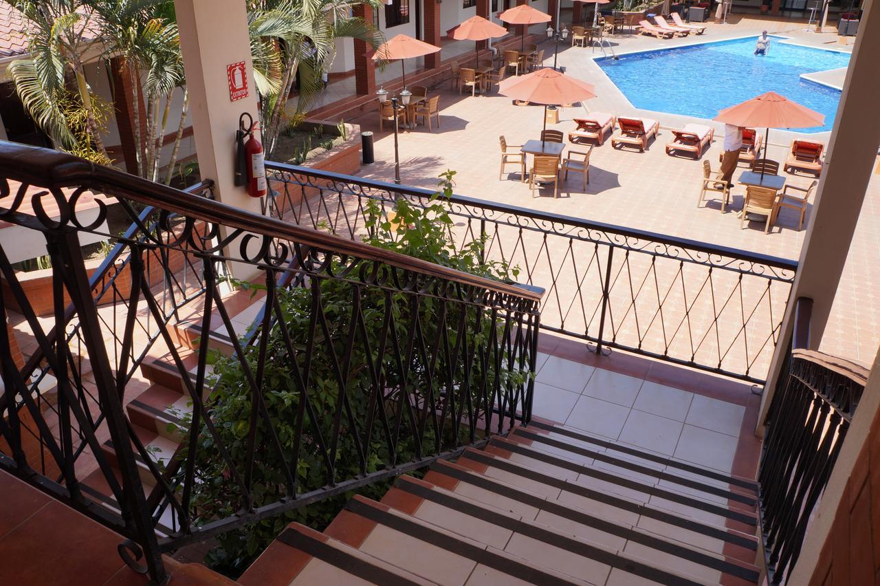 Farallones Hotel Chinandega Exterior foto