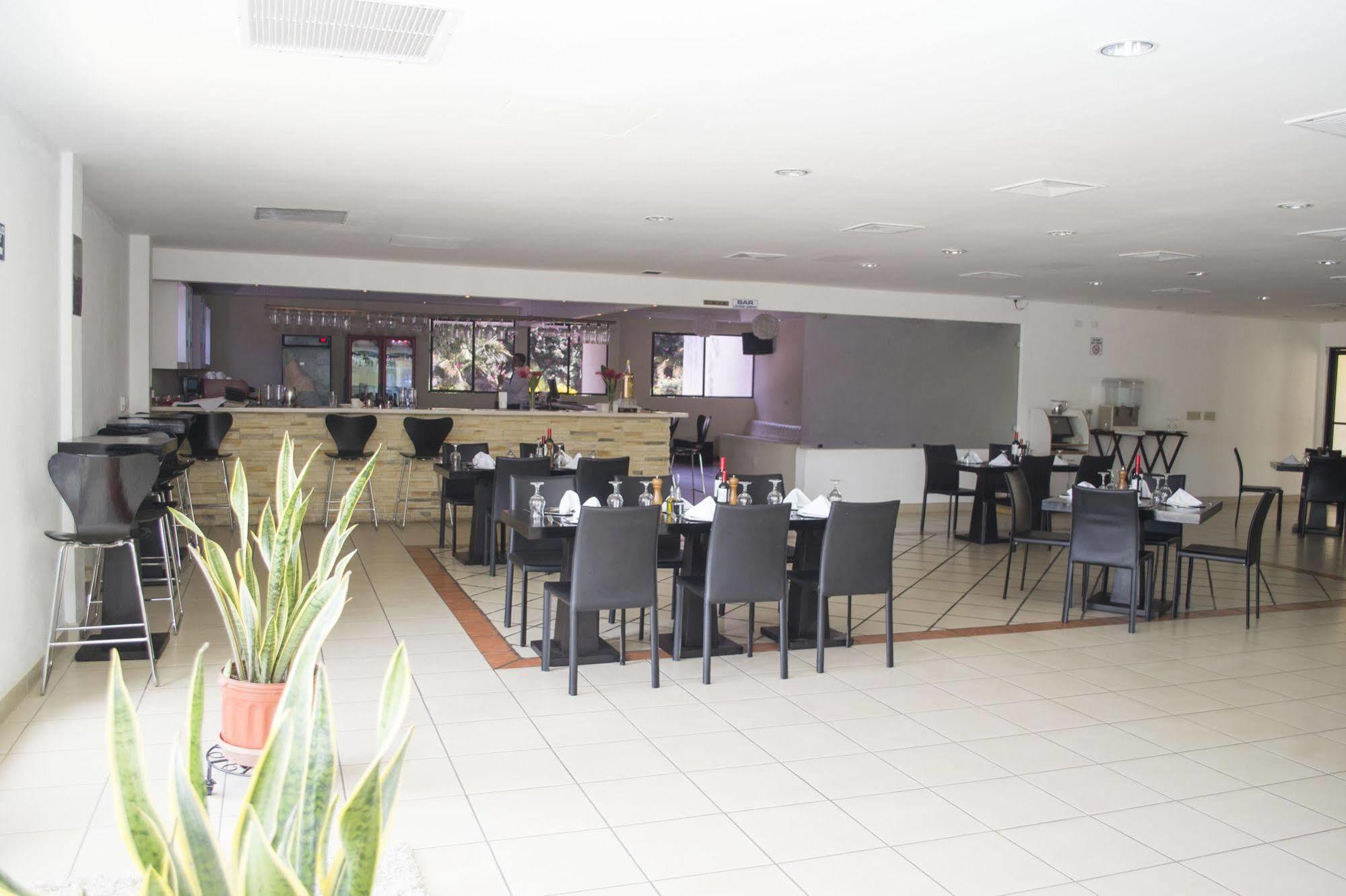 Farallones Hotel Chinandega Exterior foto
