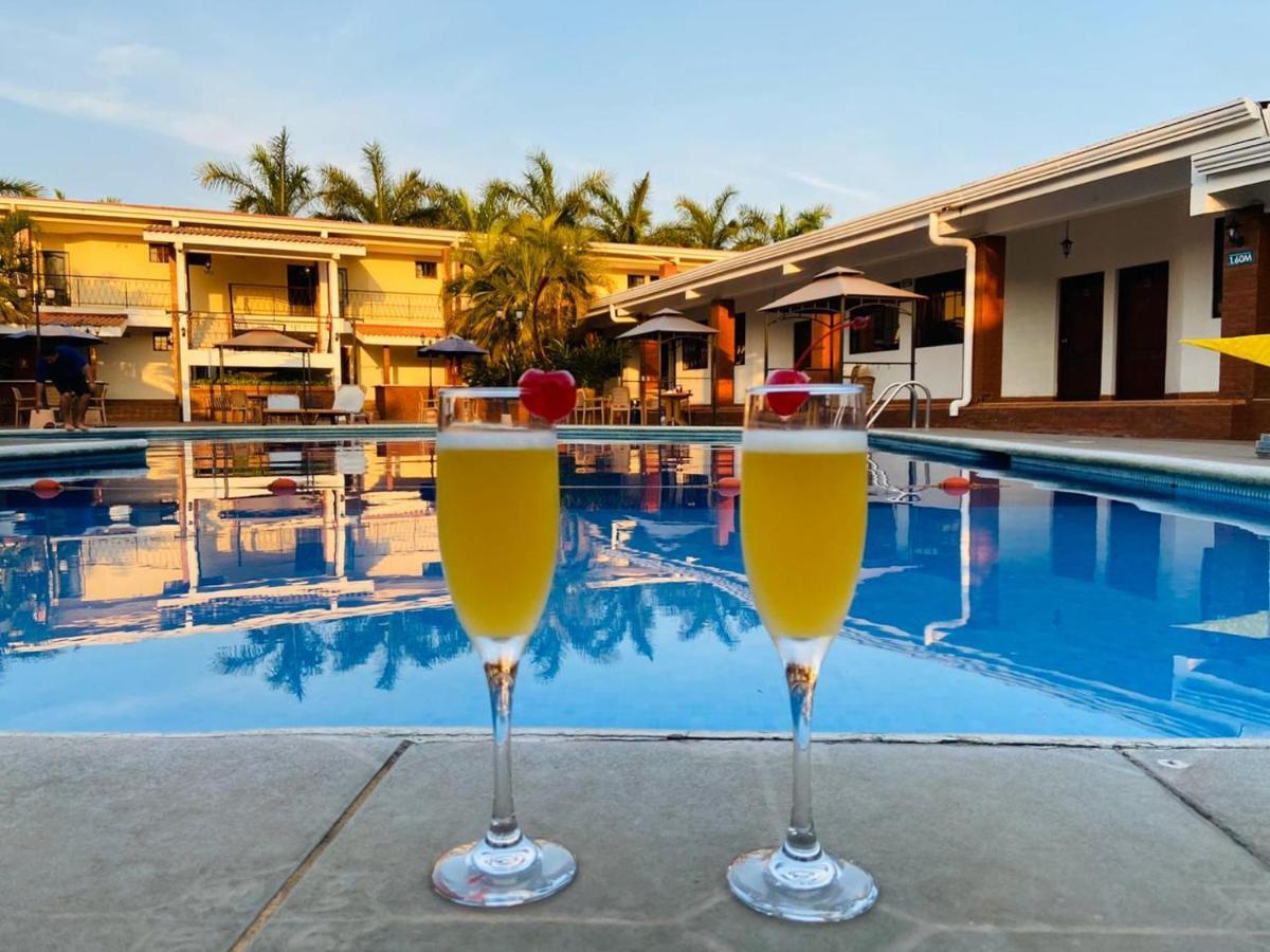 Farallones Hotel Chinandega Exterior foto